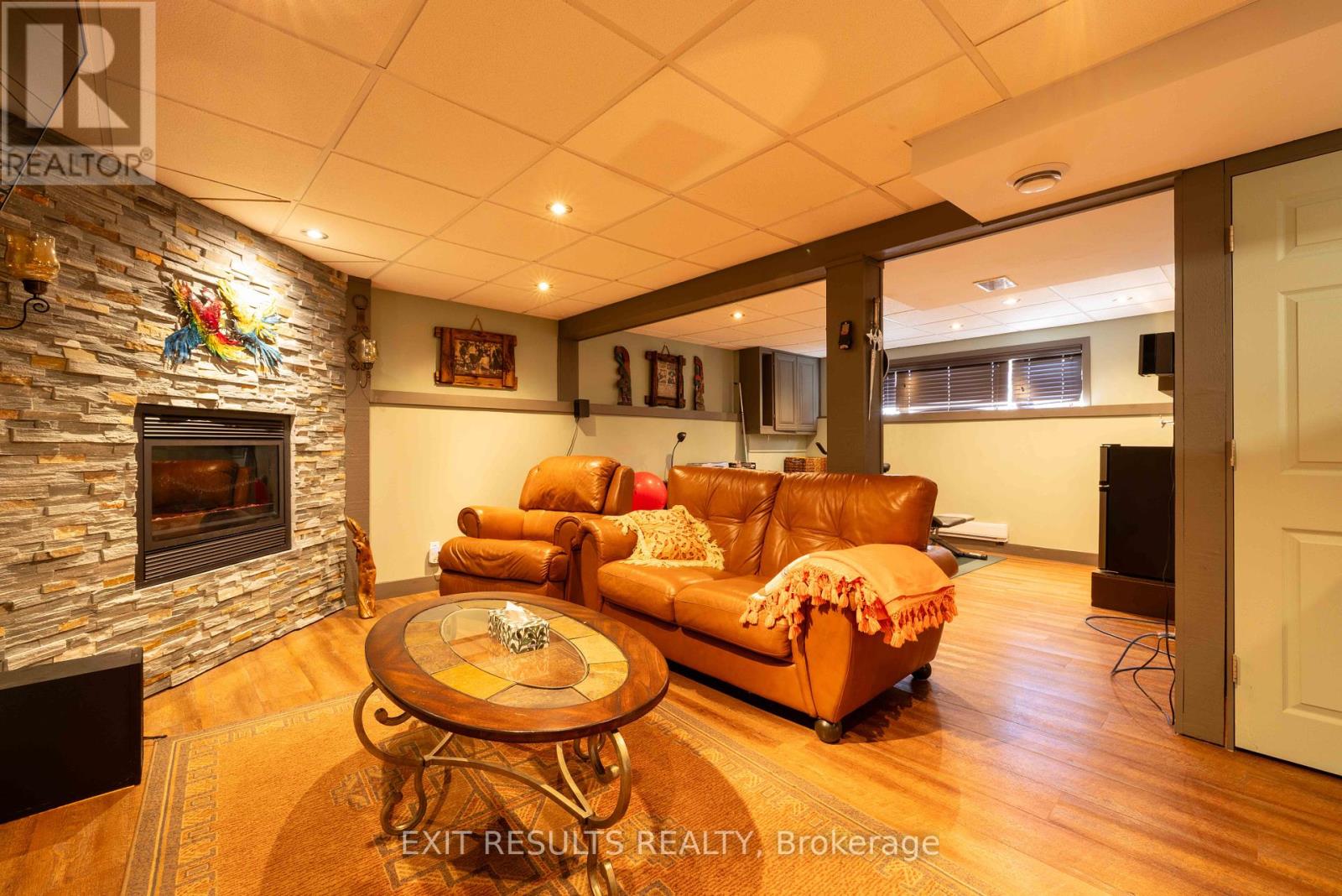 565 Bolt Road, Alfred And Plantagenet, Ontario  K0B 1A0 - Photo 38 - X12444580