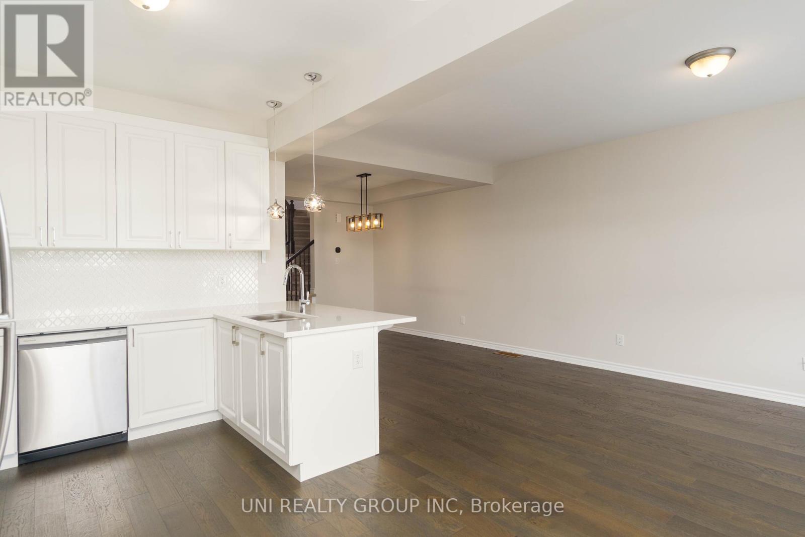335 Aphelion Crescent, Ottawa, Ontario  K2J 6N4 - Photo 9 - X12444593
