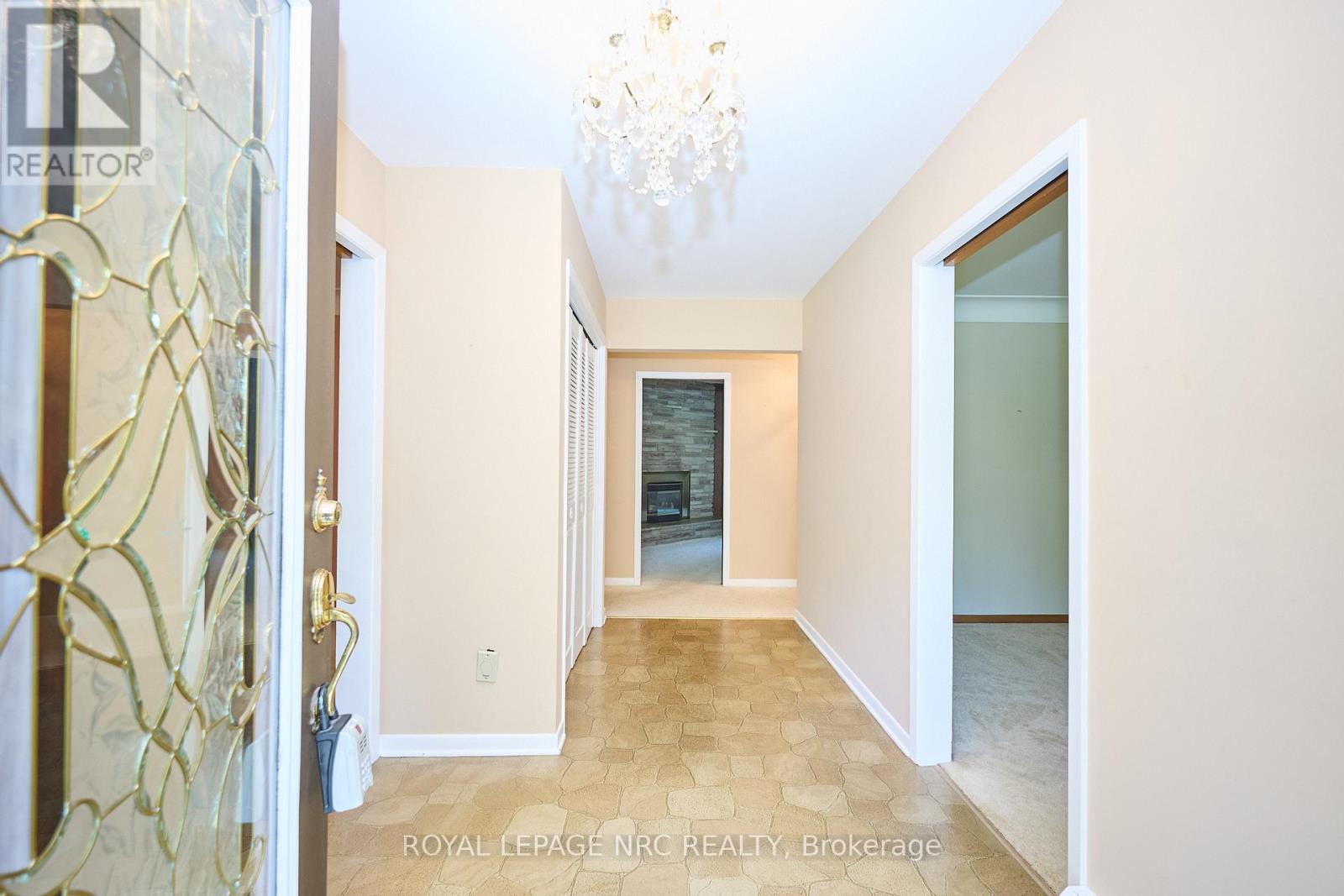 125 Daleview Drive, Pelham (Fonthill), Ontario  L0S 1E0 - Photo 15 - X12444584