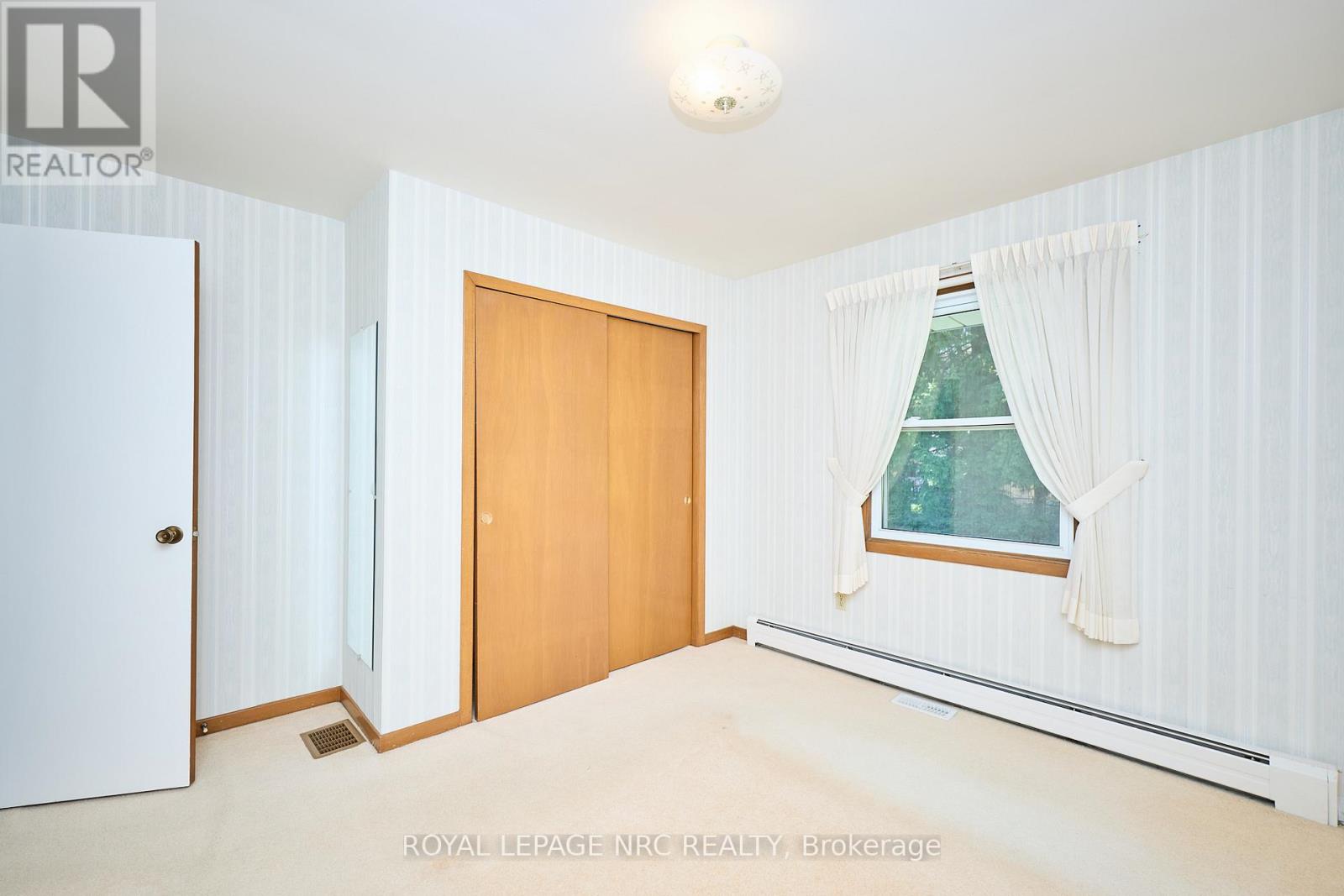 125 Daleview Drive, Pelham (Fonthill), Ontario  L0S 1E0 - Photo 36 - X12444584