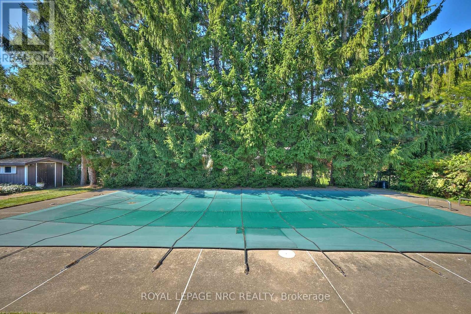 125 Daleview Drive, Pelham (Fonthill), Ontario  L0S 1E0 - Photo 7 - X12444584