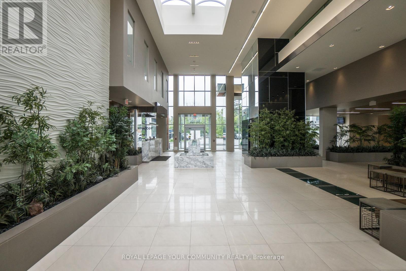 1108 - 9600 Yonge Street, Richmond Hill, Ontario  L4C 1V6 - Photo 23 - N12443786