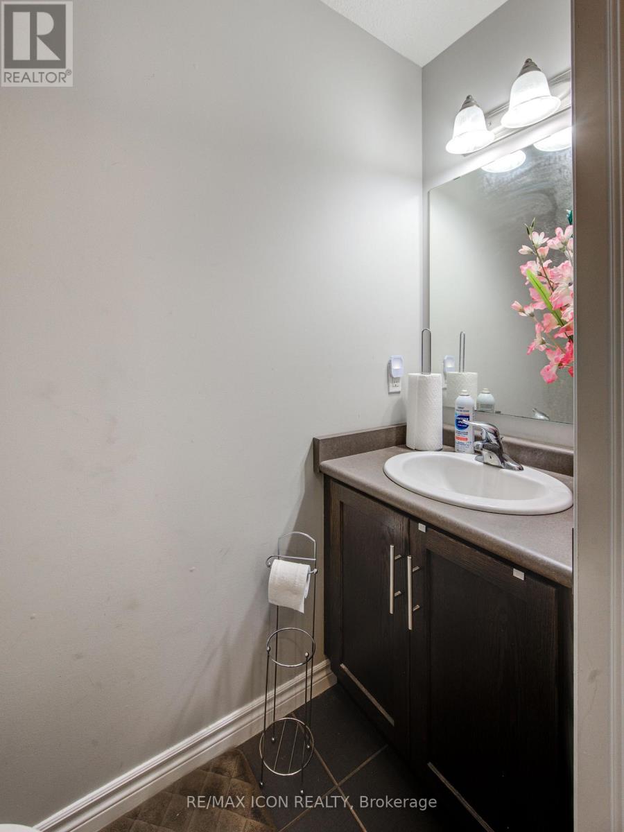 1360 Caen Avenue, Woodstock, Ontario  N4T 0G3 - Photo 11 - X12441793