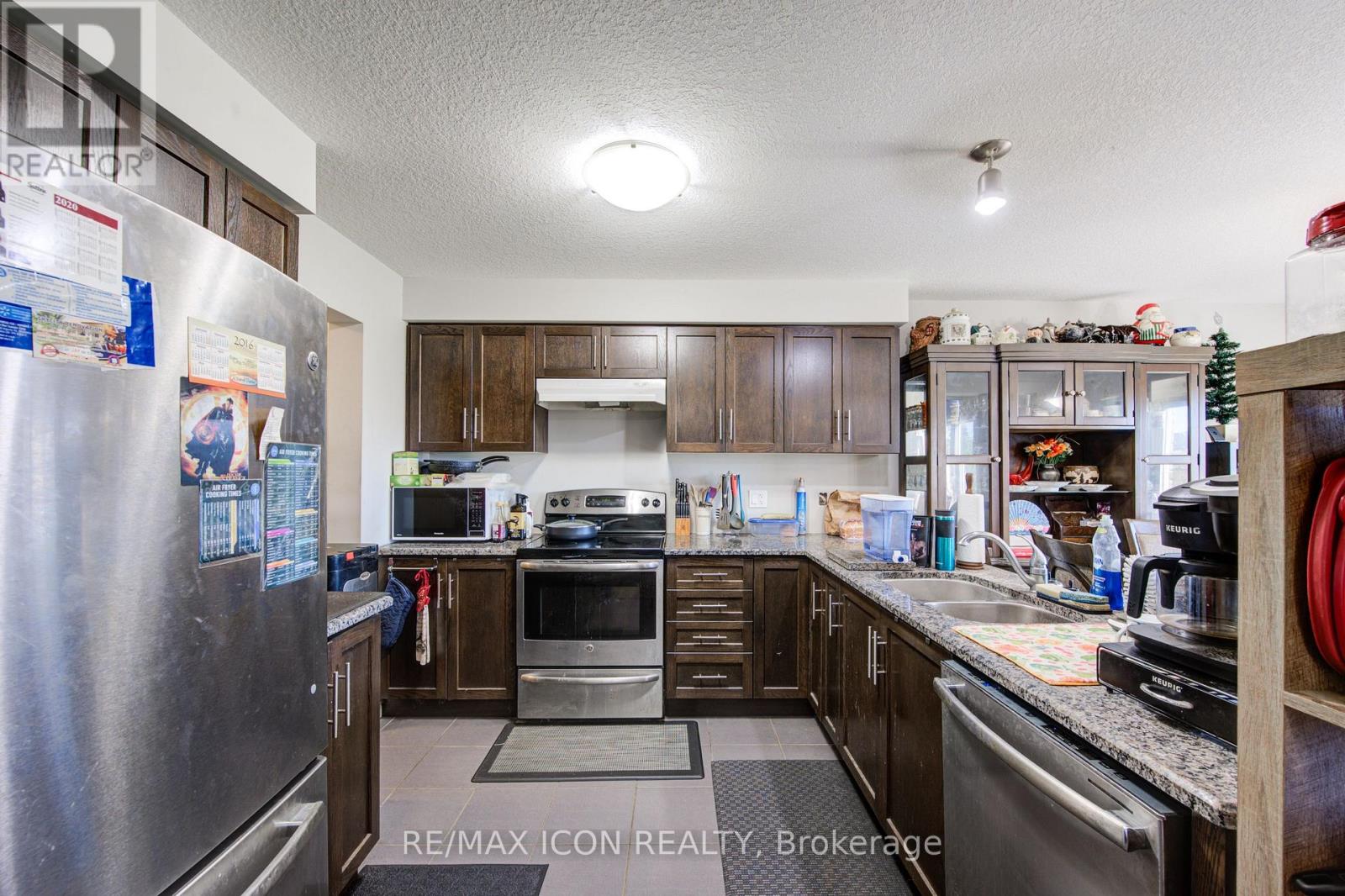 1360 Caen Avenue, Woodstock, Ontario  N4T 0G3 - Photo 8 - X12441793