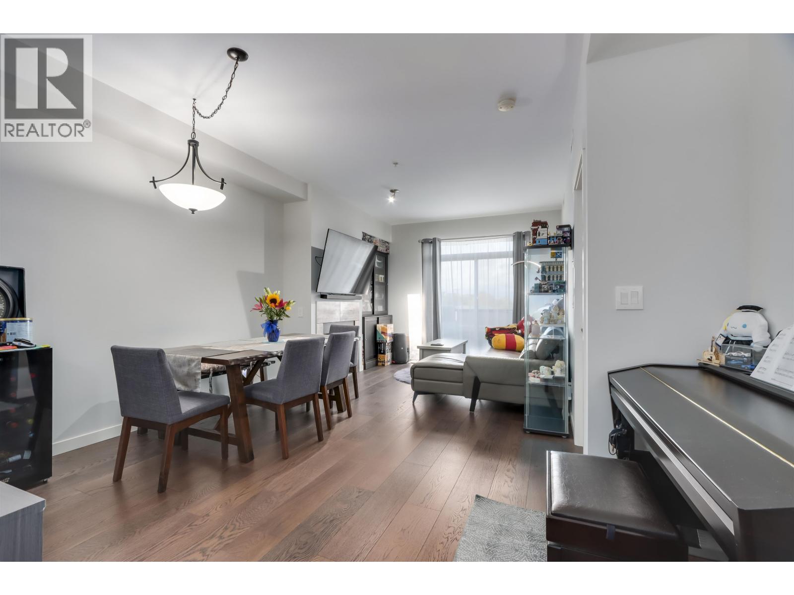 209 6077 London Road, Richmond, British Columbia  V6E 0A7 - Photo 4 - R3055260