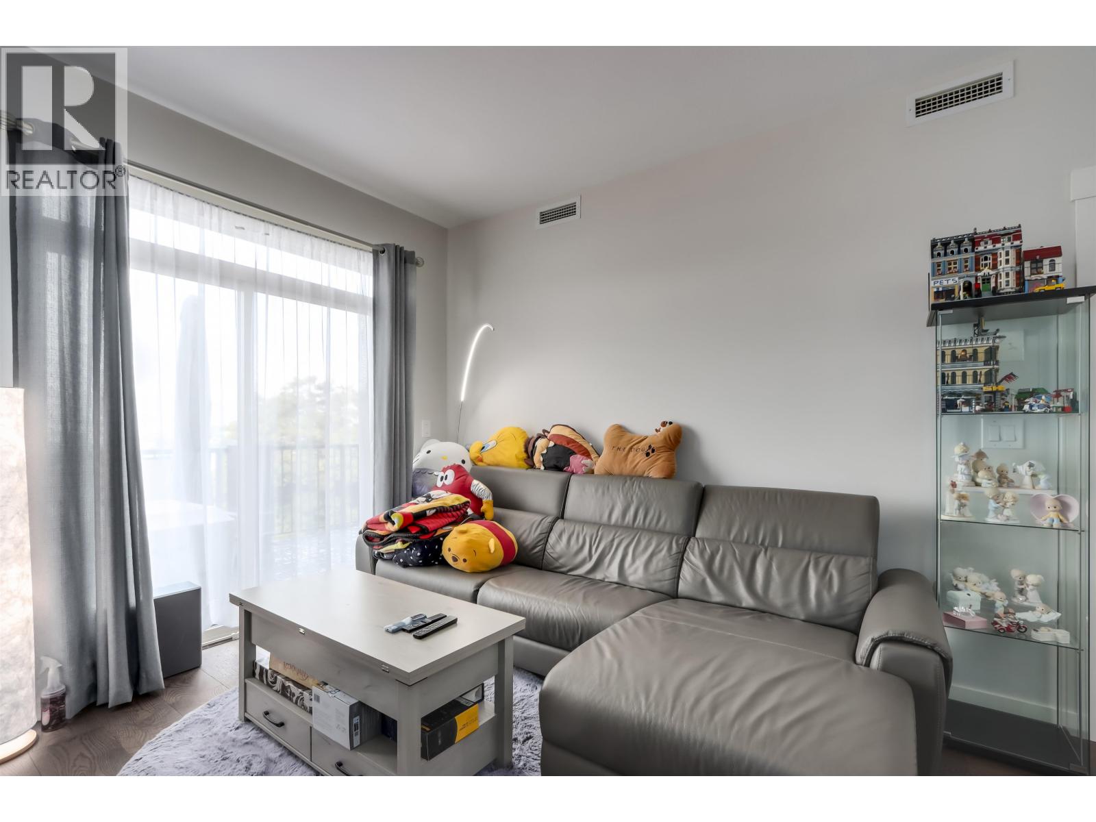 209 6077 London Road, Richmond, British Columbia  V6E 0A7 - Photo 6 - R3055260