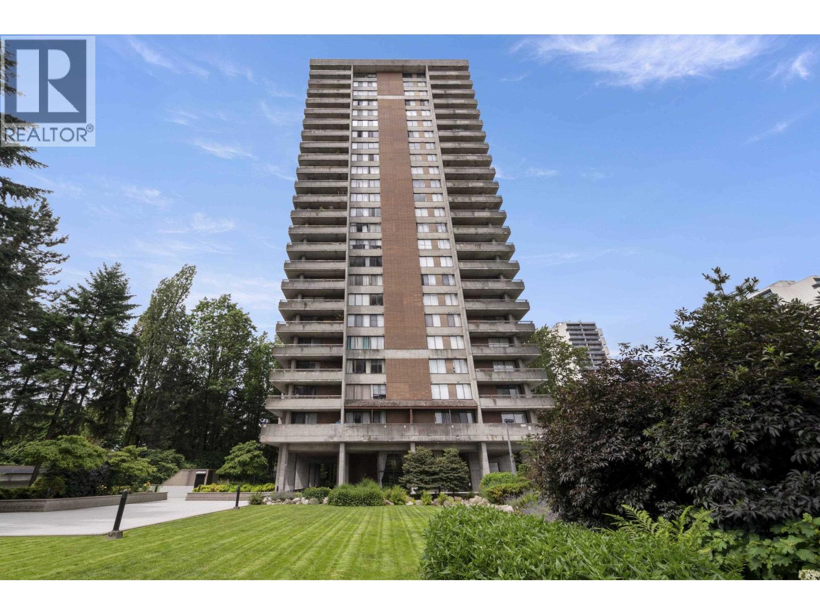 1105 3737 BARTLETT COURT, Burnaby, British Columbia