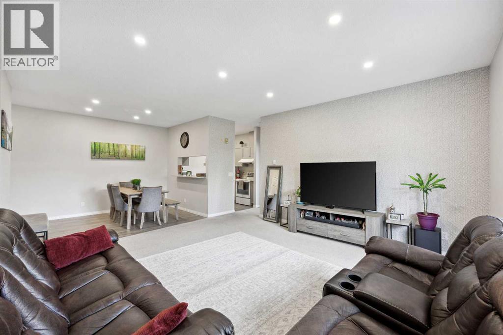 316, 2022 Canyon Meadows Drive Se, Calgary, Alberta  T2J 7H1 - Photo 4 - A2260470