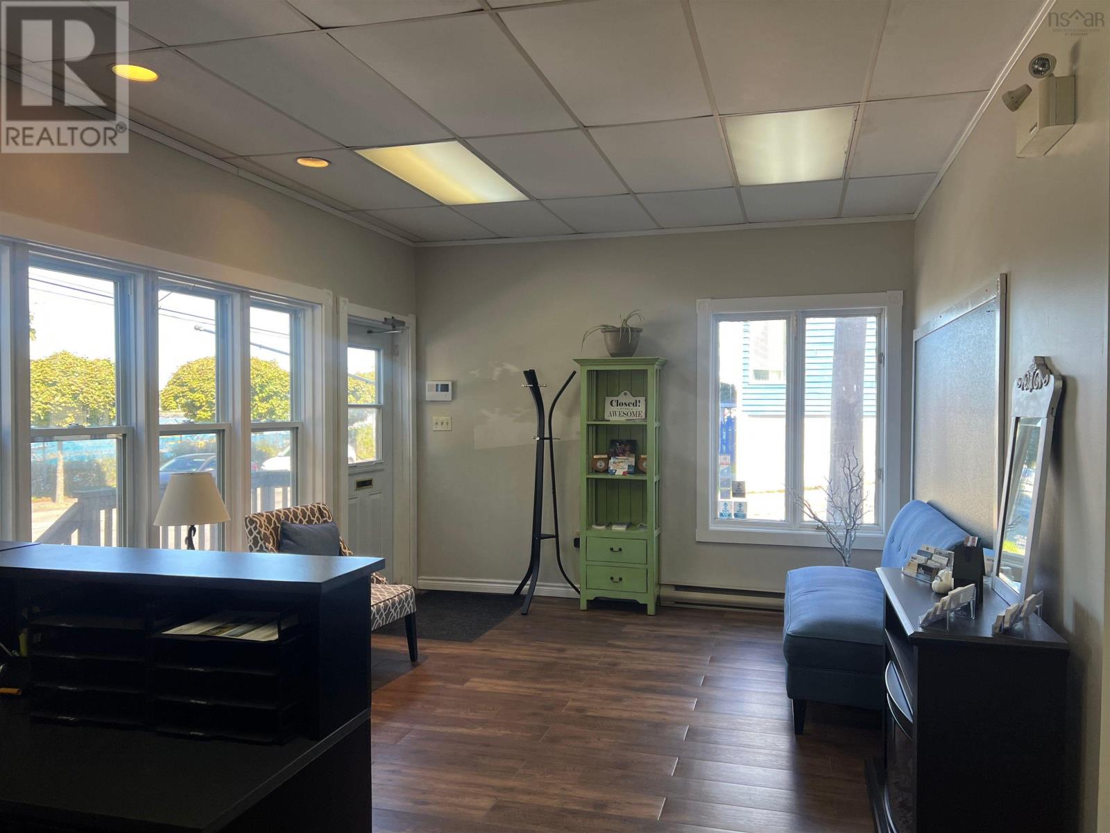 99 Water Street, Yarmouth, Nova Scotia  B5A 4P5 - Photo 4 - 202525108