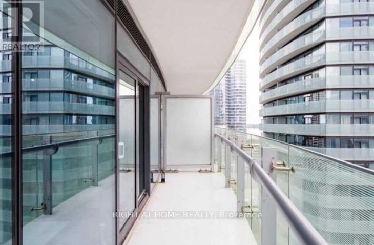 708 - 14 York Street, Toronto, Ontario  M5J 0B1 - Photo 10 - C12444581