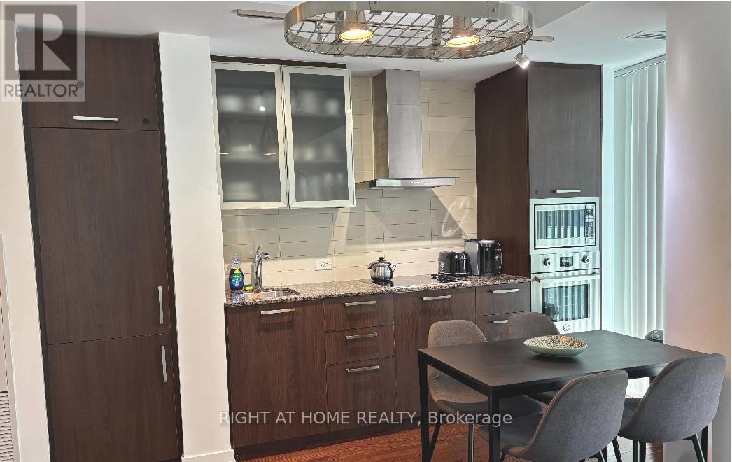708 - 14 York Street, Toronto, Ontario  M5J 0B1 - Photo 15 - C12444581
