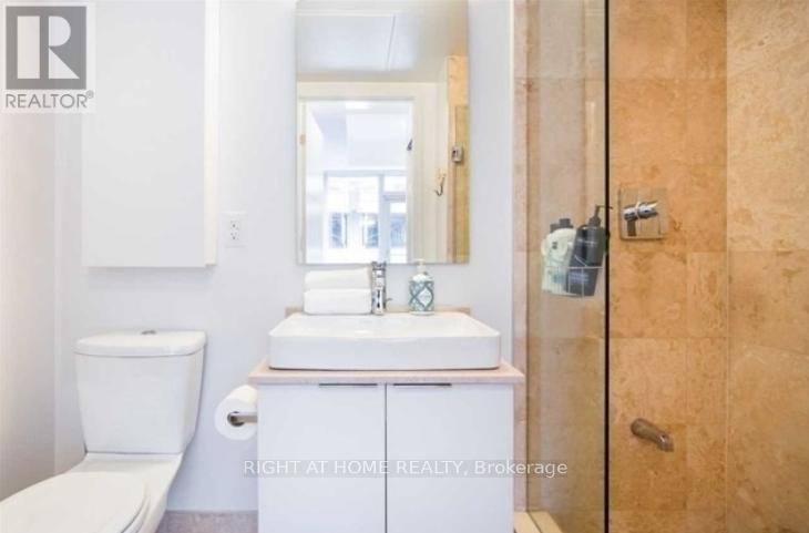 708 - 14 York Street, Toronto, Ontario  M5J 0B1 - Photo 16 - C12444581