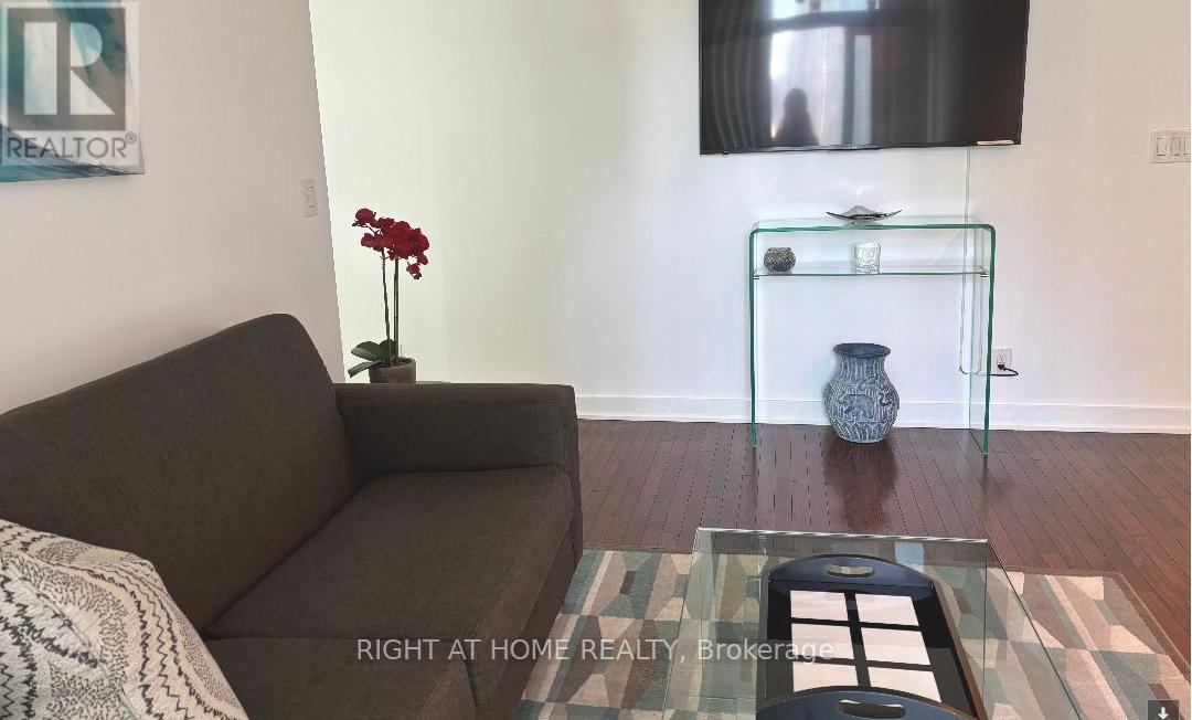 708 - 14 York Street, Toronto, Ontario  M5J 0B1 - Photo 6 - C12444581