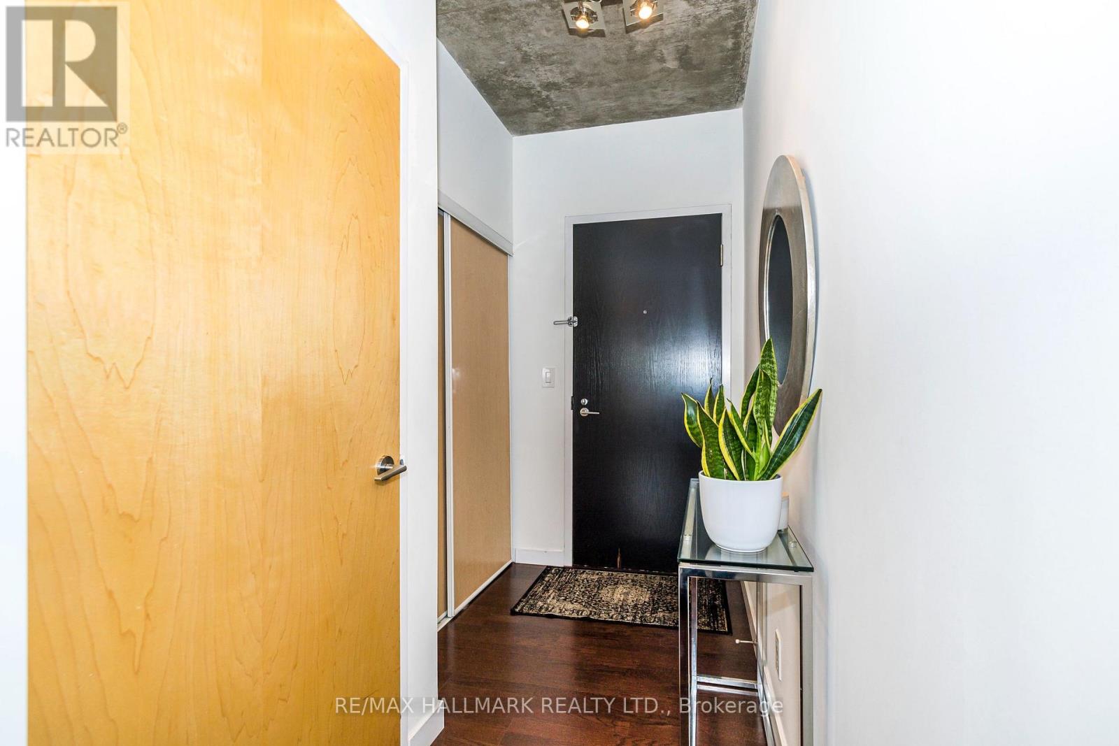 308 - 1 Shaw Street, Toronto (Niagara), Ontario  M6K 0A1 - Photo 12 - C12444585