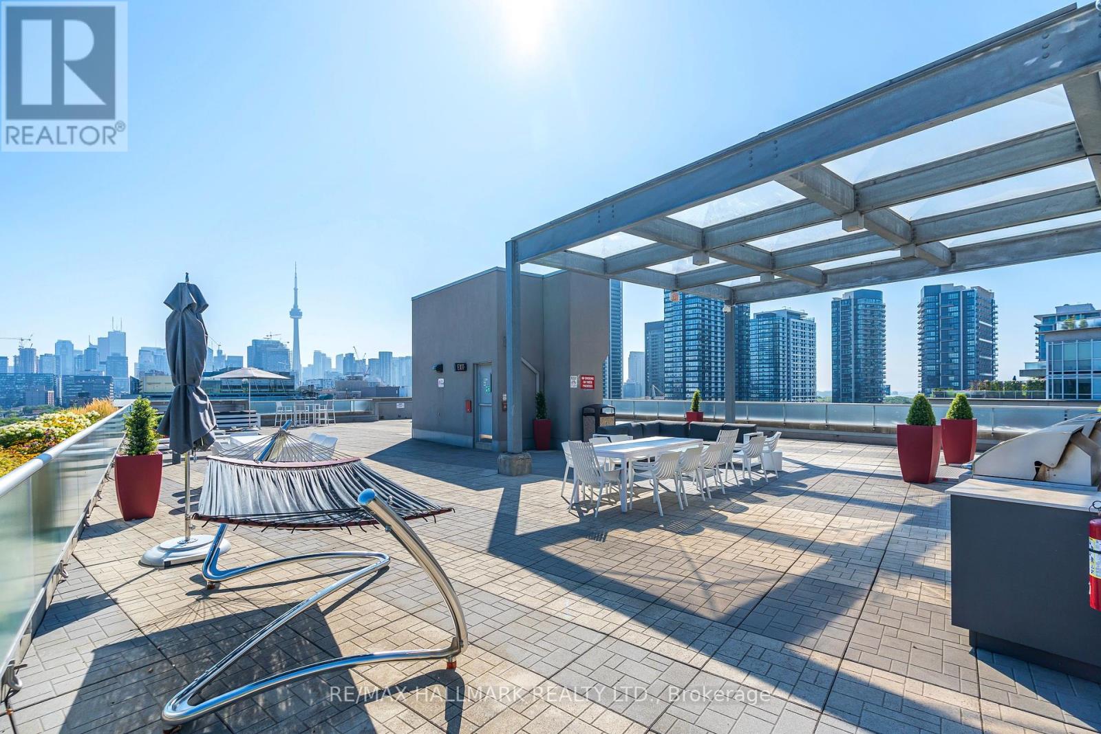 308 - 1 Shaw Street, Toronto (Niagara), Ontario  M6K 0A1 - Photo 4 - C12444585