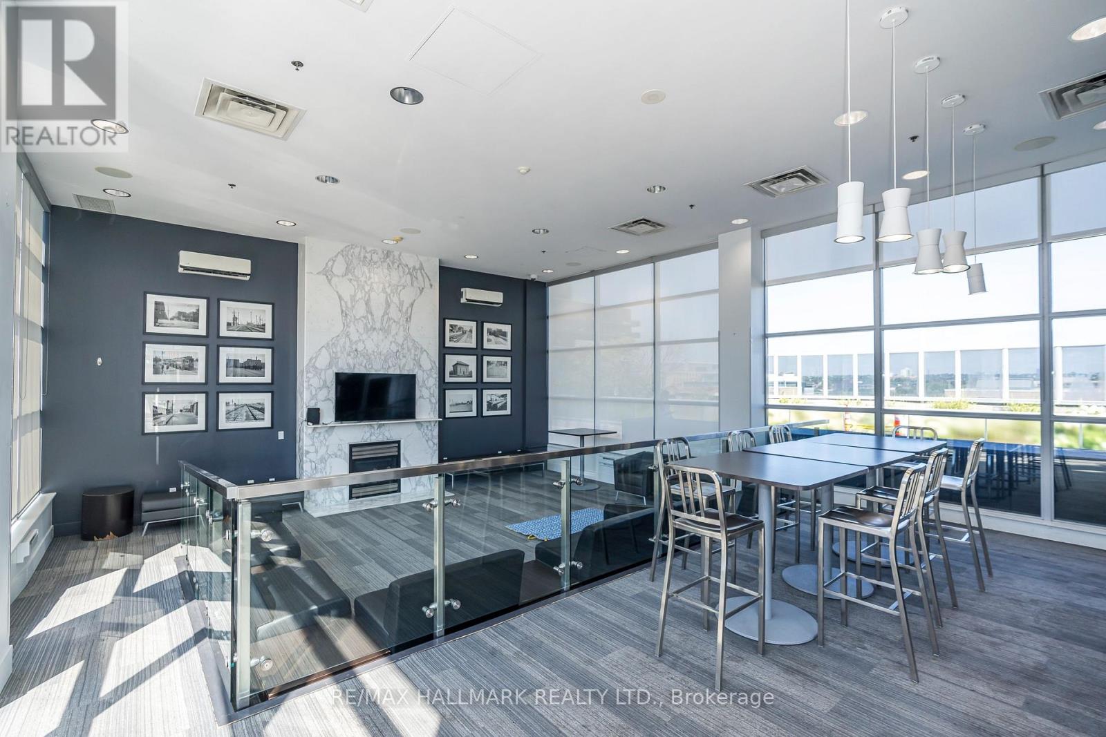 308 - 1 Shaw Street, Toronto (Niagara), Ontario  M6K 0A1 - Photo 8 - C12444585