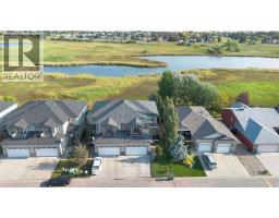 100 Lakeside View Downtown_Strathmore
