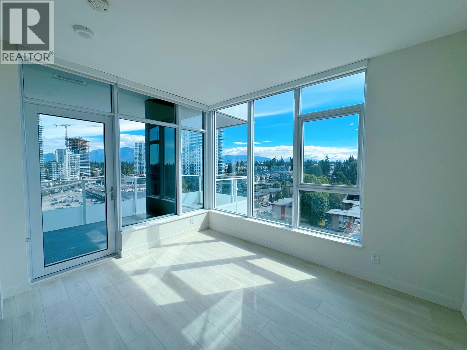 1209 537 Cottonwood Avenue, Coquitlam, British Columbia  V3J 0S4 - Photo 4 - R3054400