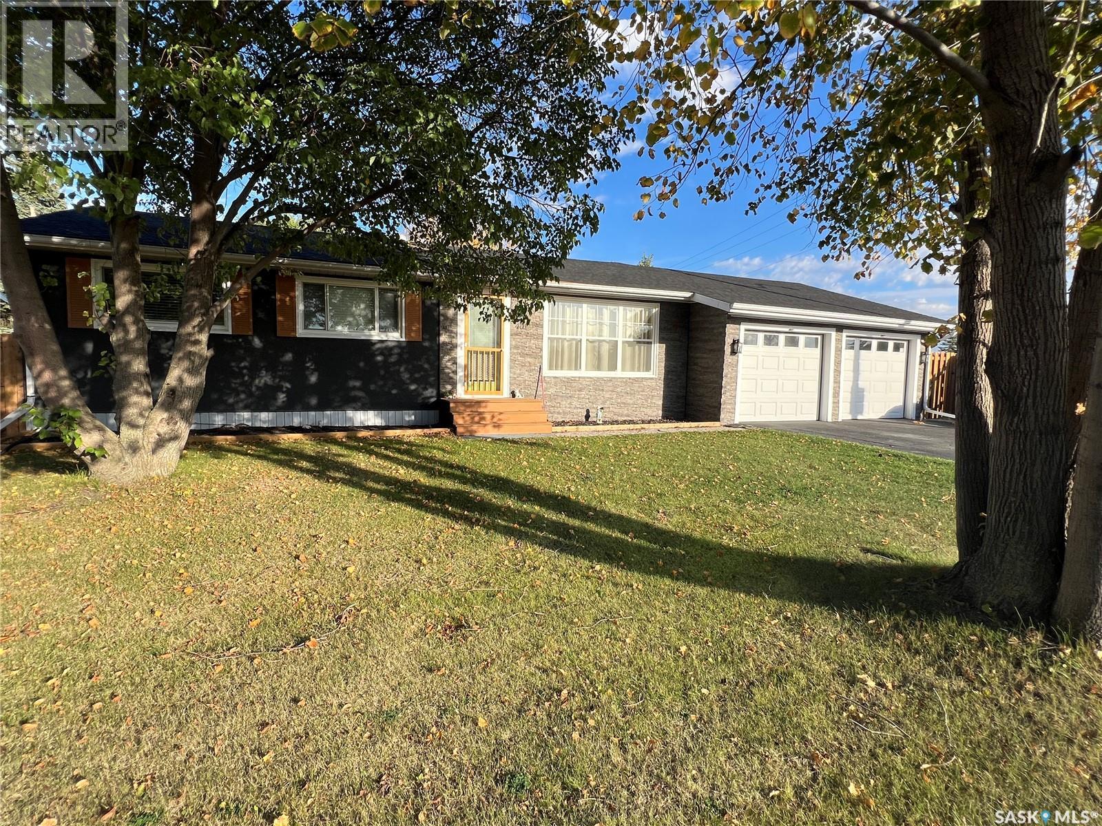 401 Short Street, Esterhazy, Saskatchewan  S0A 0X0 - Photo 37 - SK020069