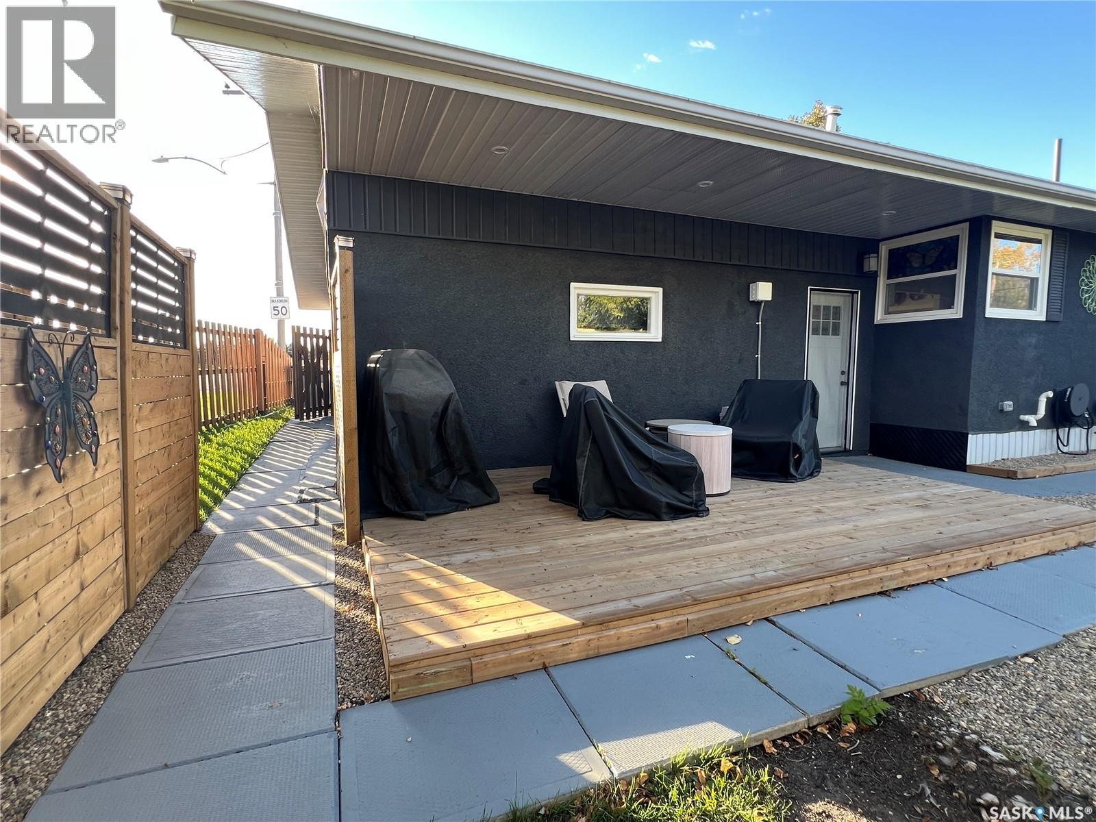 401 Short Street, Esterhazy, Saskatchewan  S0A 0X0 - Photo 4 - SK020069