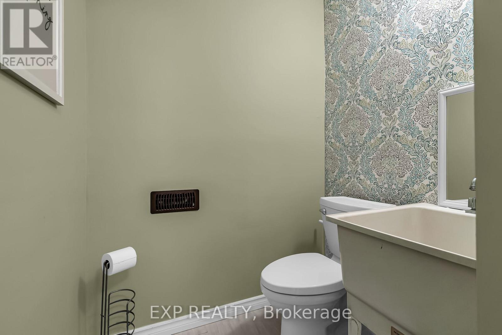 660 Champlain Drive, Cornwall, Ontario  K6H 6G6 - Photo 23 - X12444602