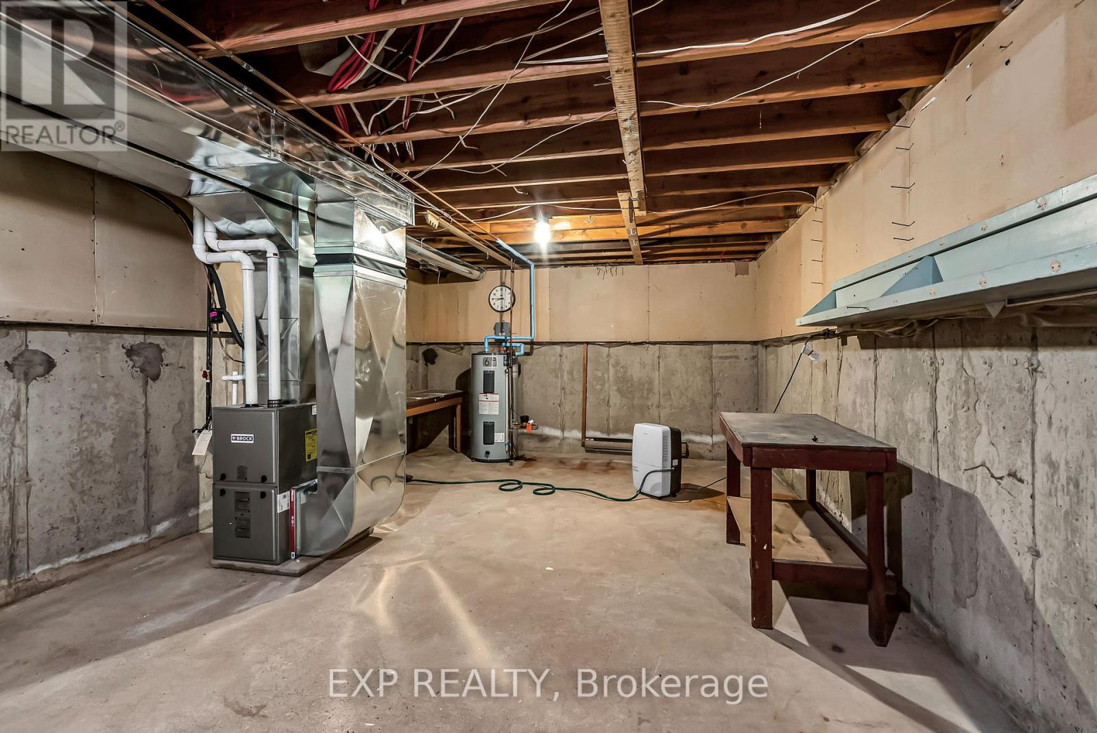 660 Champlain Drive, Cornwall, Ontario  K6H 6G6 - Photo 28 - X12444602