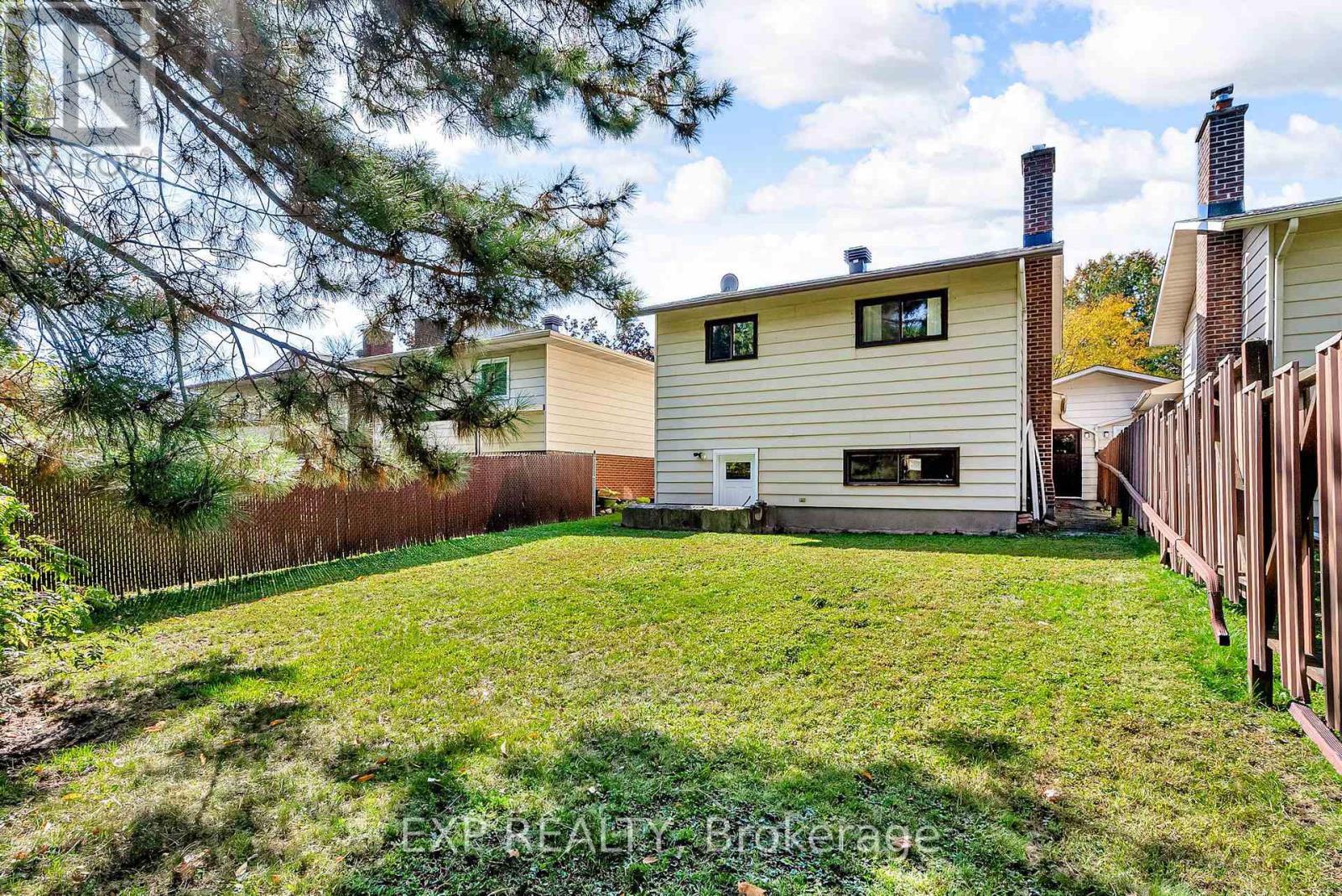 660 Champlain Drive, Cornwall, Ontario  K6H 6G6 - Photo 34 - X12444602