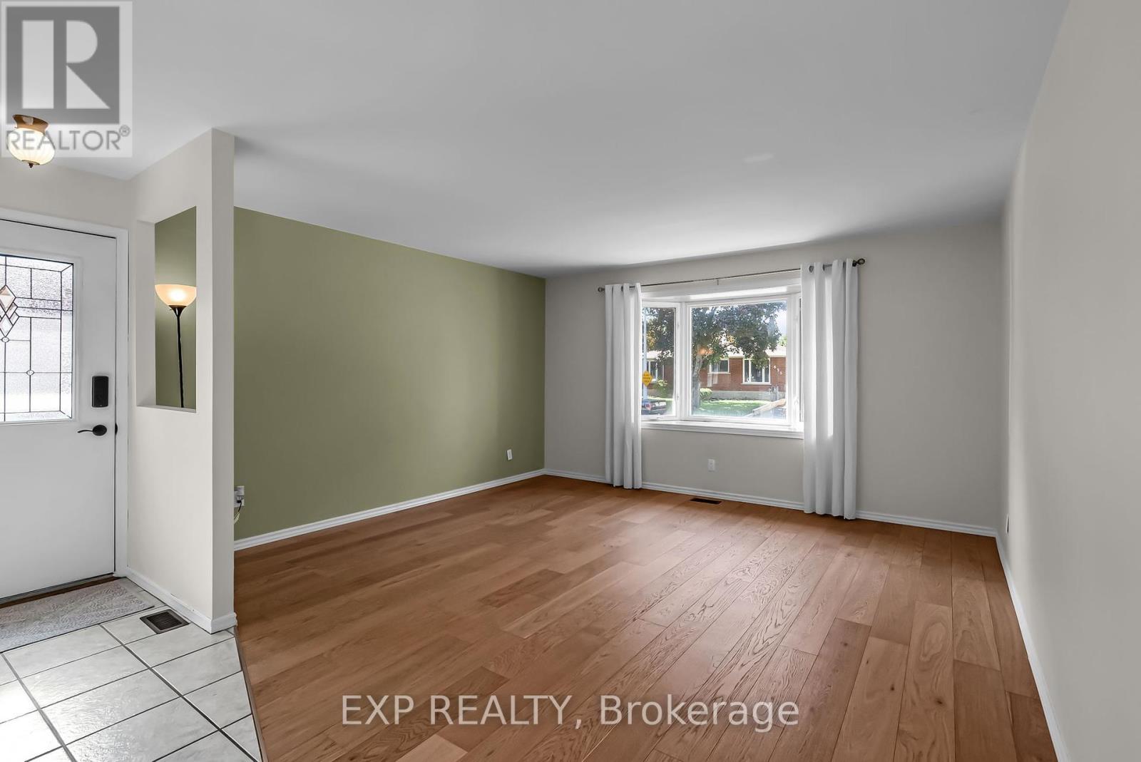 660 Champlain Drive, Cornwall, Ontario  K6H 6G6 - Photo 9 - X12444602