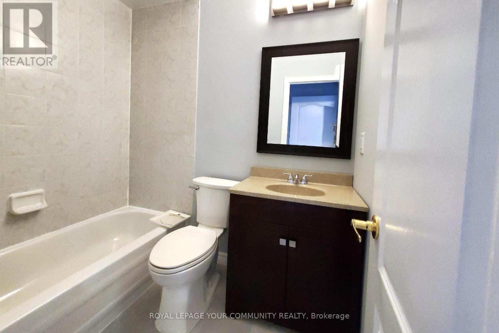 Upper - 48 Belwood Boulevard, Vaughan, Ontario  L4K 5H4 - Photo 11 - N12444583