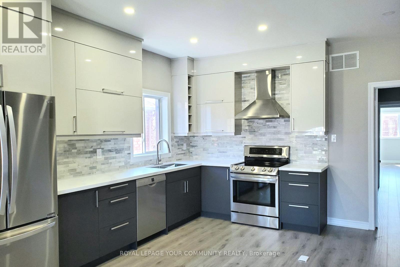 Upper - 48 Belwood Boulevard, Vaughan, Ontario  L4K 5H4 - Photo 7 - N12444583