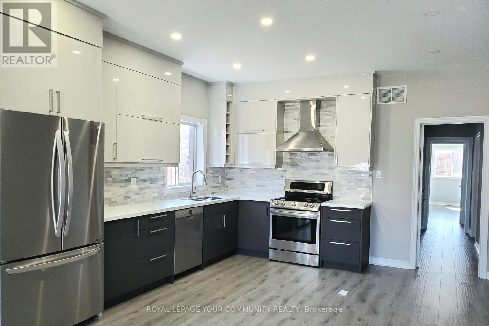 Upper - 48 Belwood Boulevard, Vaughan, Ontario  L4K 5H4 - Photo 8 - N12444583