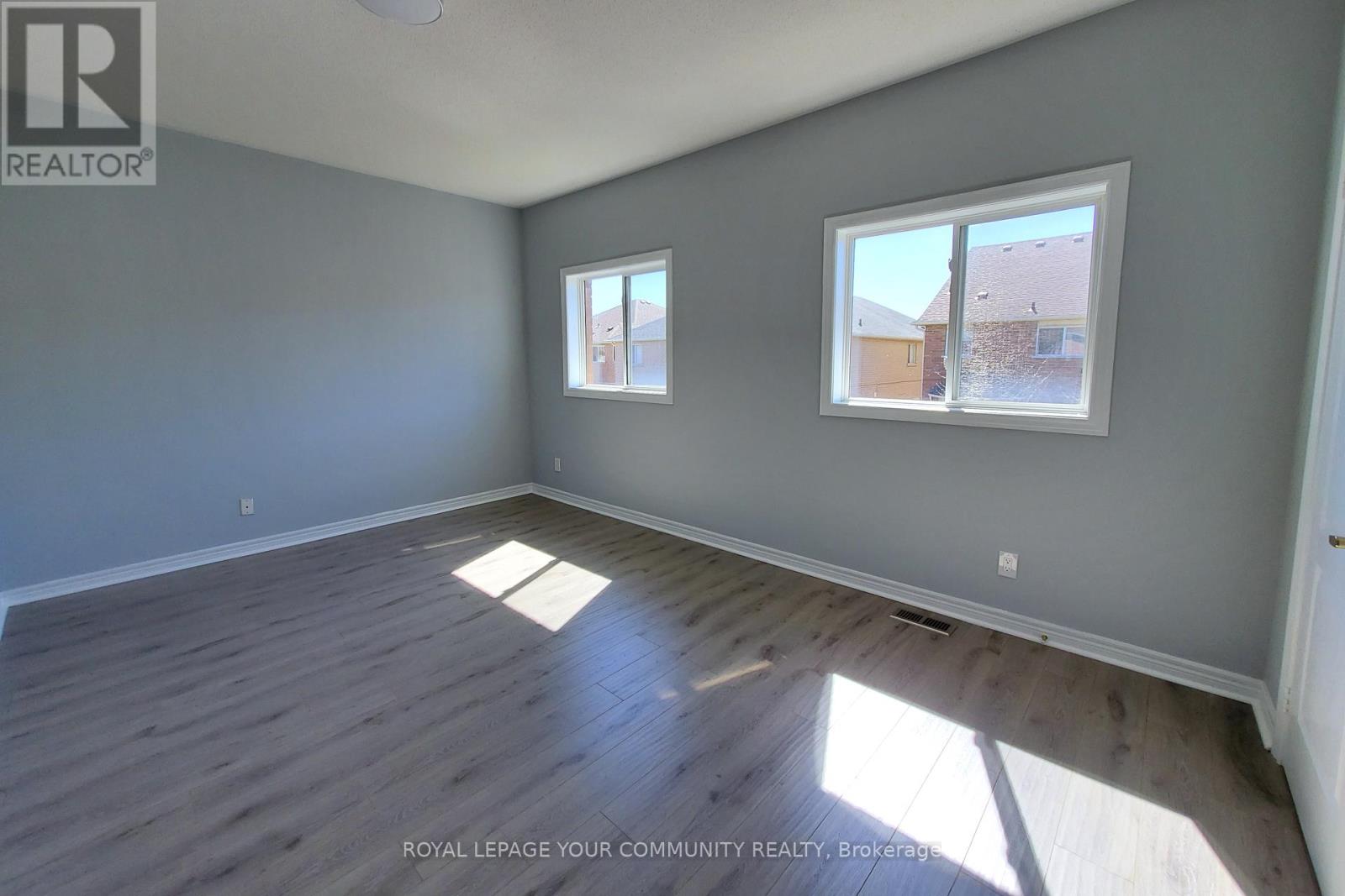 Upper - 48 Belwood Boulevard, Vaughan, Ontario  L4K 5H4 - Photo 9 - N12444583