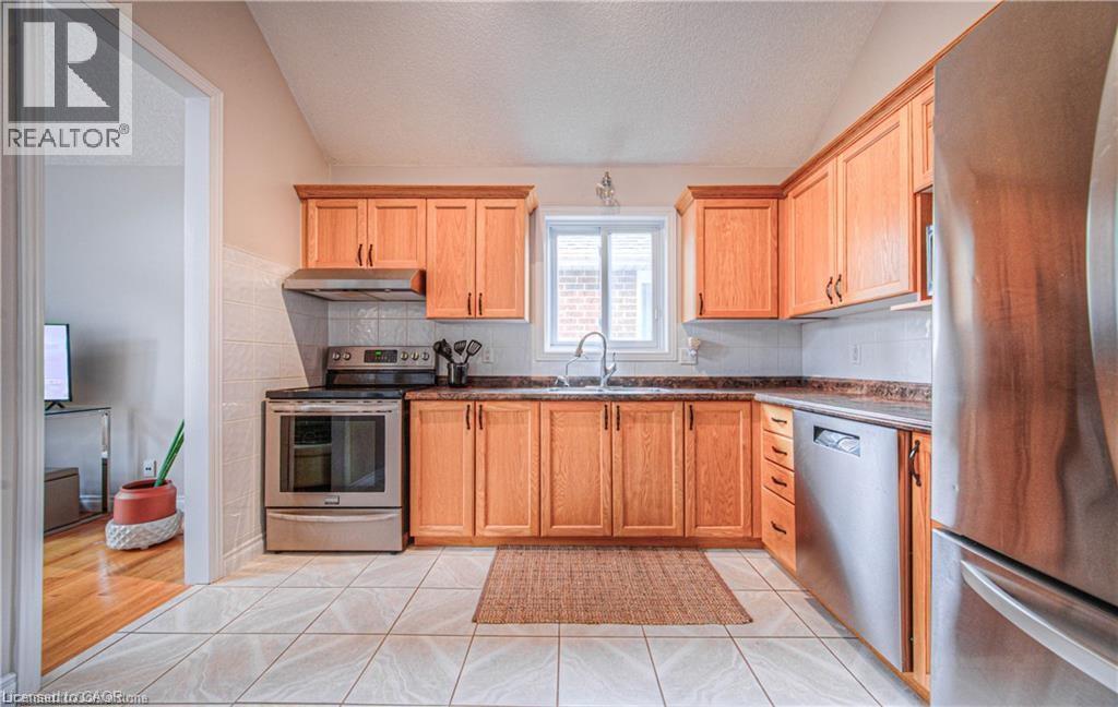 503 Hidden Creek Drive, Kitchener, Ontario  N2N 3M1 - Photo 12 - 40776370