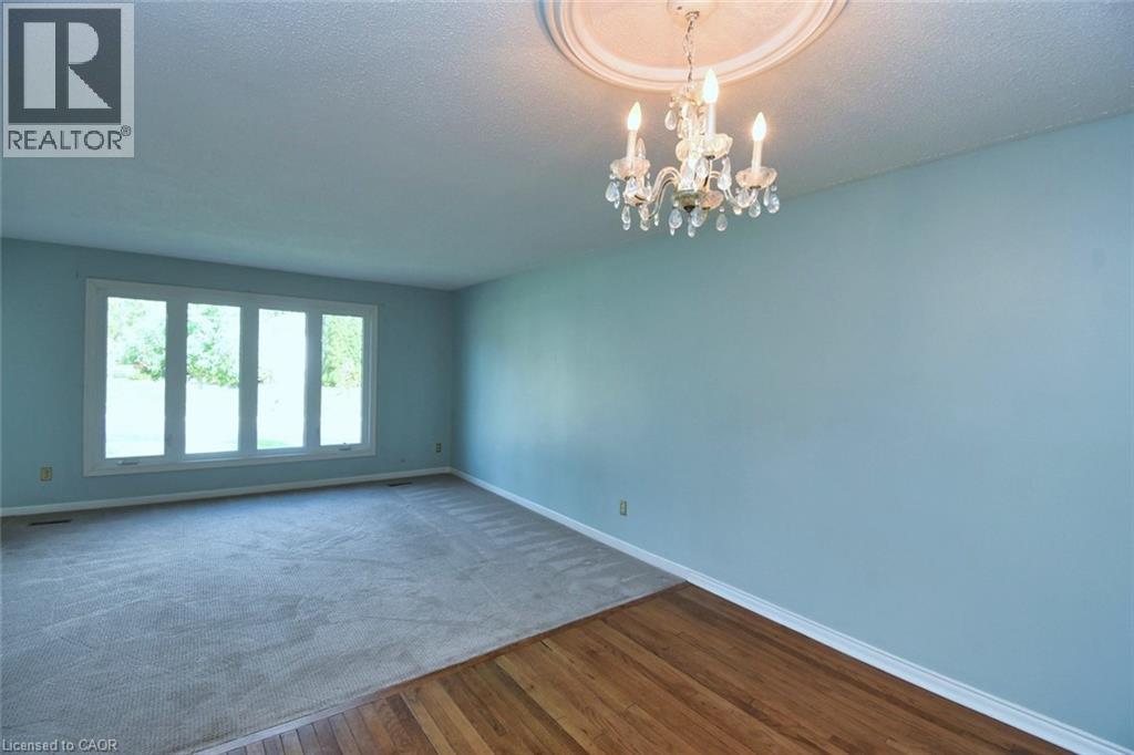 1327 Janina Boulevard, Burlington, Ontario  L7P 1K5 - Photo 13 - 40772983