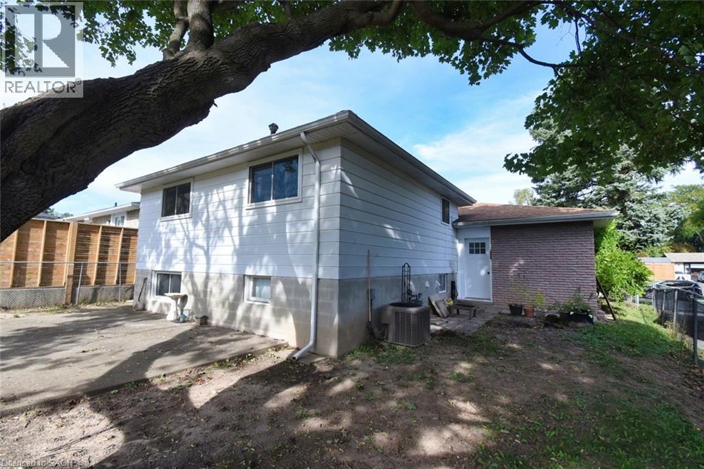 1327 Janina Boulevard, Burlington, Ontario  L7P 1K5 - Photo 32 - 40772983