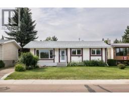 17 Northstar Drive Fairway Heights, Lacombe, Ca
