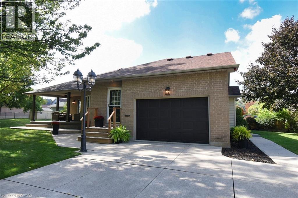 206 Dumbarton Avenue, Hamilton, Ontario  L8K 5C3 - Photo 2 - 40774506