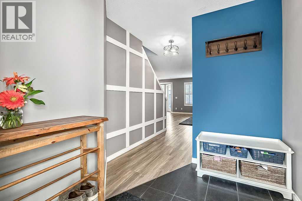 64 Everglen Rise Sw, Calgary, Alberta  T2Y 4Z4 - Photo 3 - A2261022