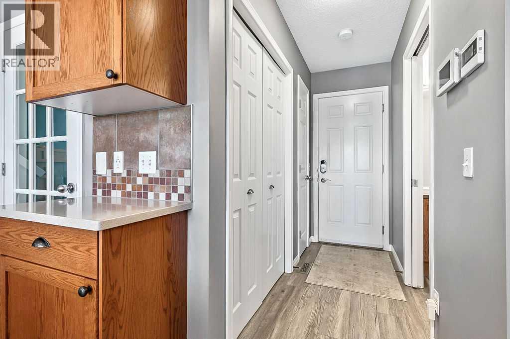 64 Everglen Rise Sw, Calgary, Alberta  T2Y 4Z4 - Photo 15 - A2261022