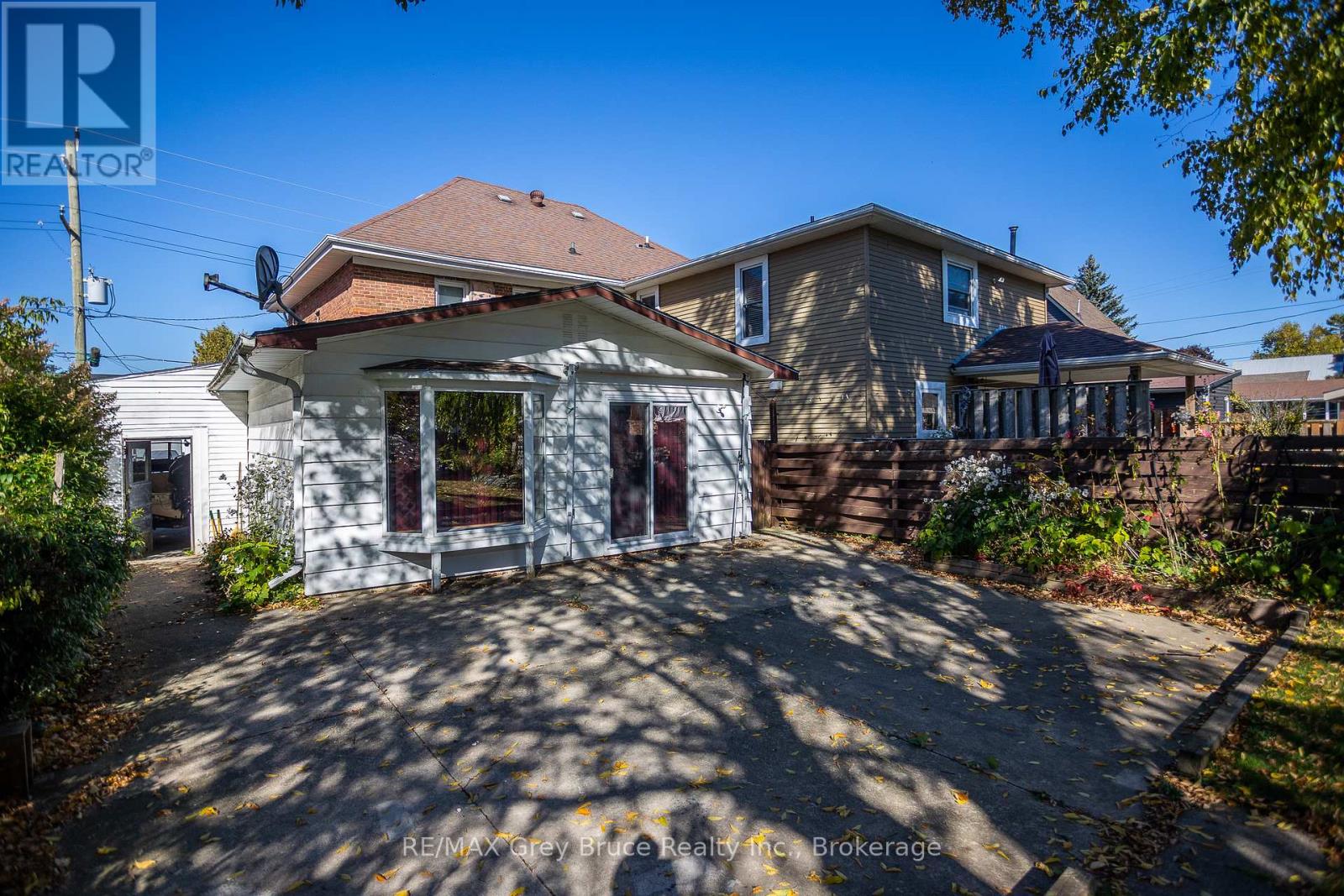 1881 6th Avenue E, Owen Sound, Ontario  N4K 2W1 - Photo 18 - X12444618