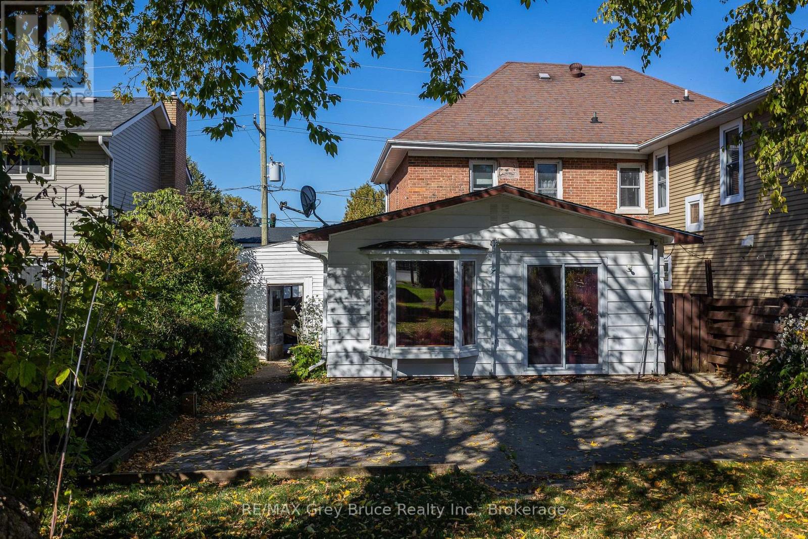1881 6th Avenue E, Owen Sound, Ontario  N4K 2W1 - Photo 21 - X12444618