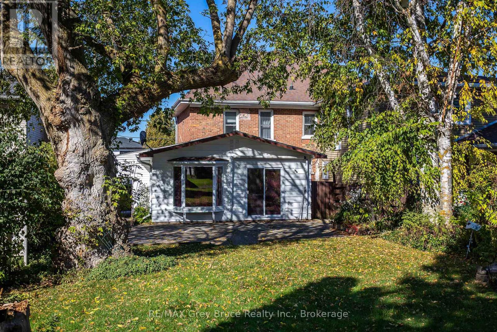 1881 6th Avenue E, Owen Sound, Ontario  N4K 2W1 - Photo 24 - X12444618