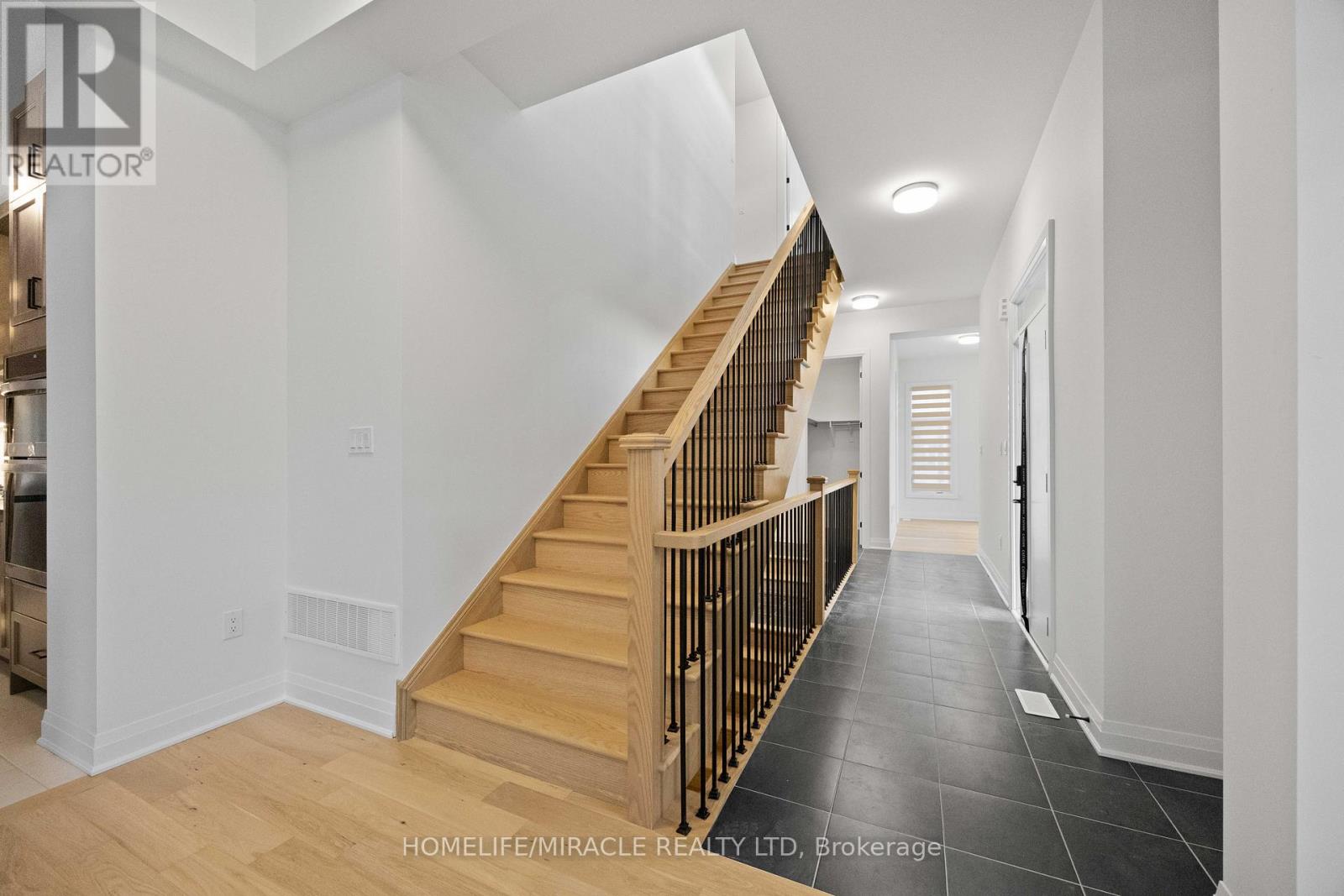 33 Spiritwood Way, Brampton, Ontario  L7A 0H5 - Photo 20 - W12444586