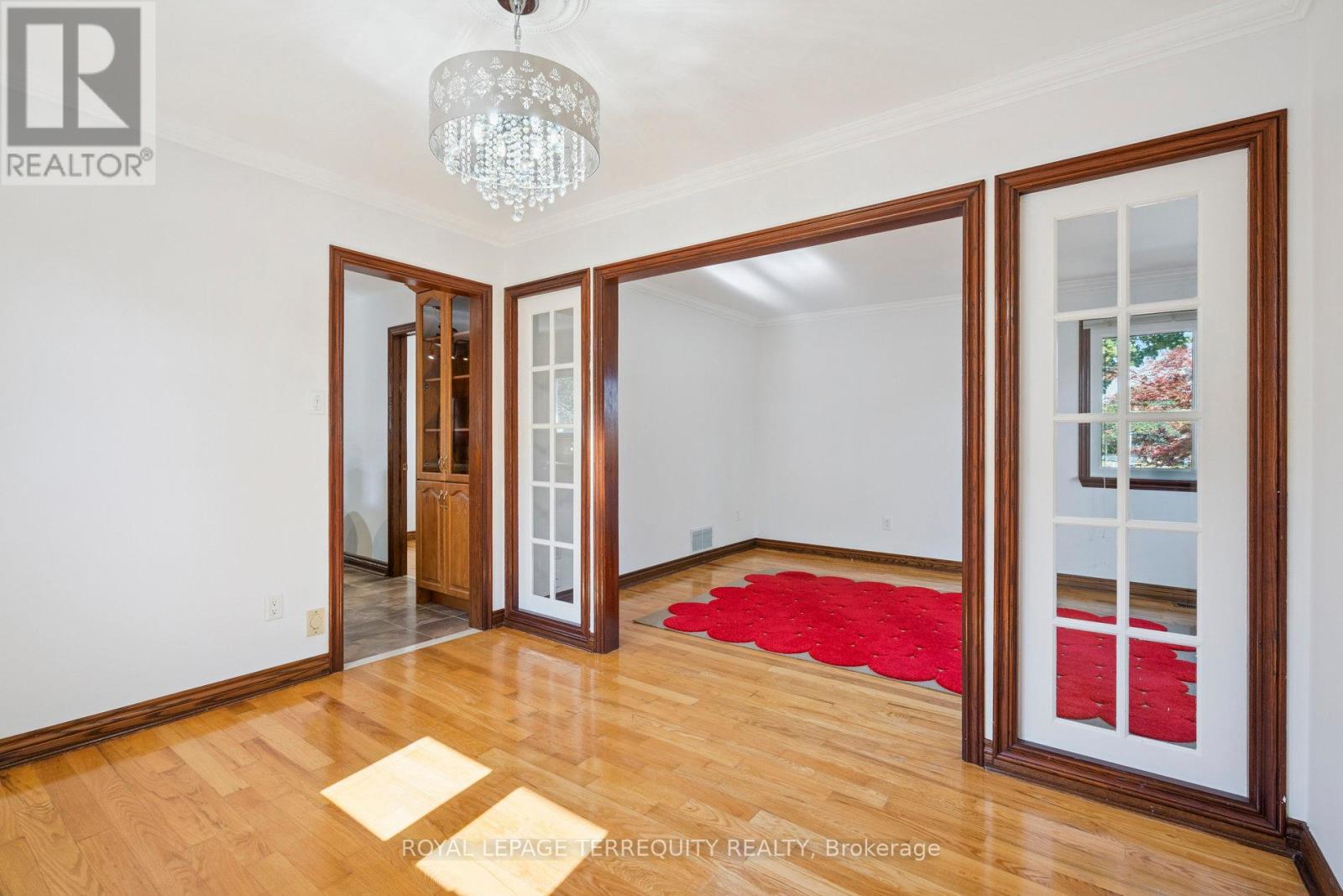 664 Scarlett Avenue, Toronto (Humber Heights), Ontario  M9P 2T1 - Photo 13 - W12444587
