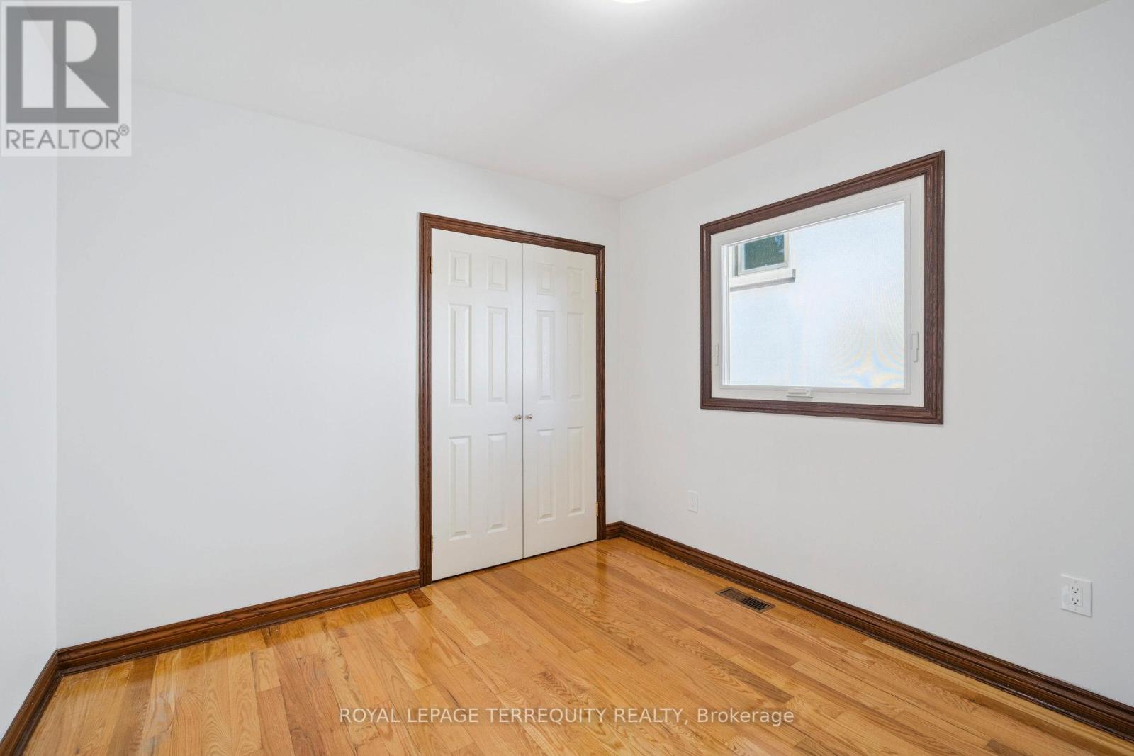 664 Scarlett Avenue, Toronto (Humber Heights), Ontario  M9P 2T1 - Photo 17 - W12444587