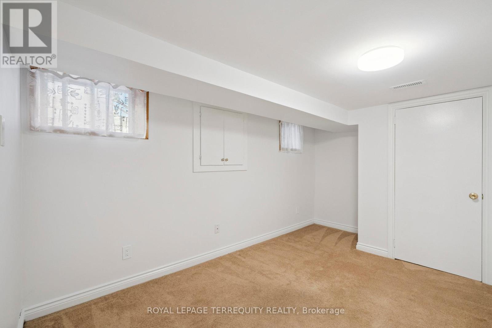 664 Scarlett Avenue, Toronto (Humber Heights), Ontario  M9P 2T1 - Photo 33 - W12444587