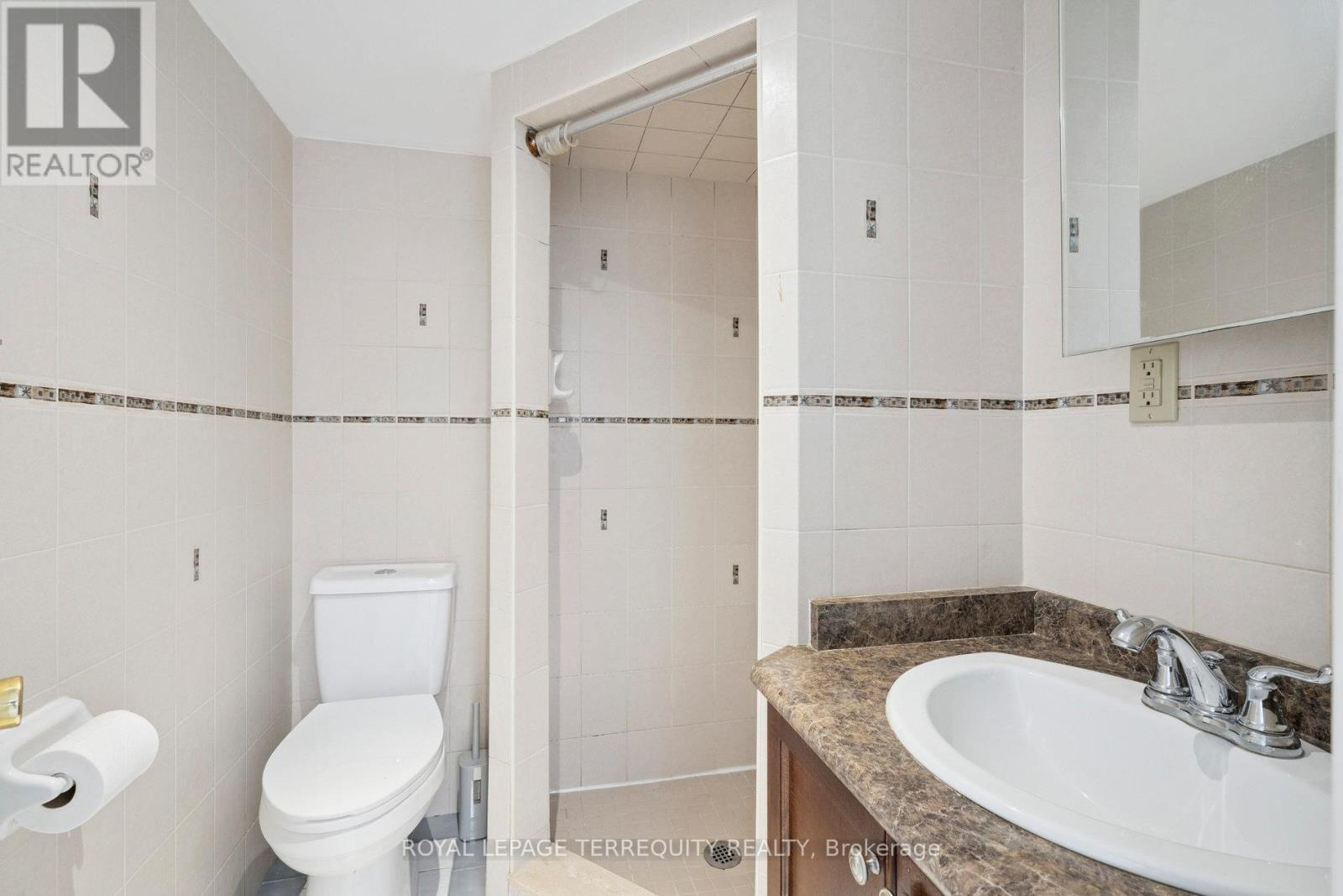 664 Scarlett Avenue, Toronto (Humber Heights), Ontario  M9P 2T1 - Photo 34 - W12444587