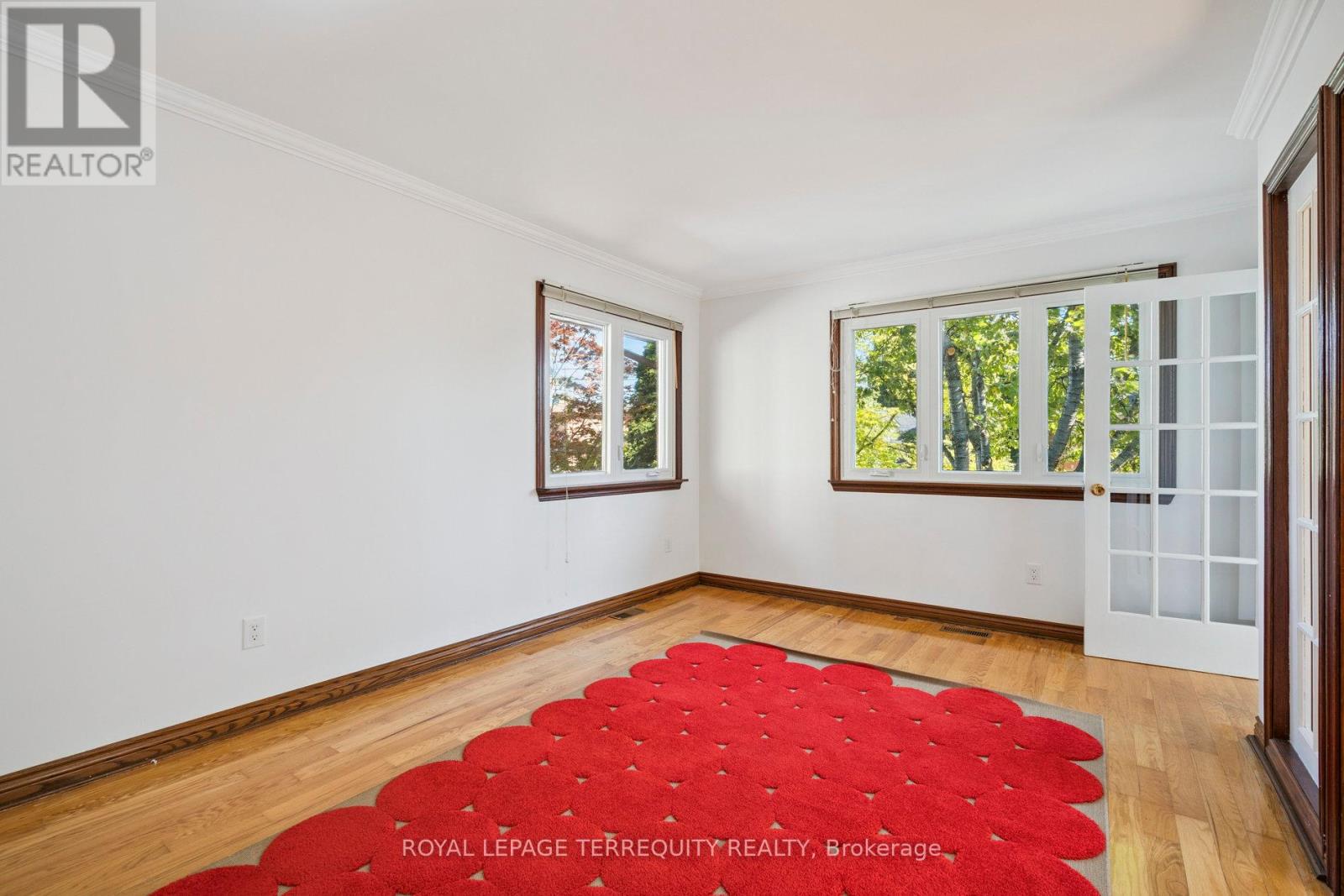 664 Scarlett Avenue, Toronto (Humber Heights), Ontario  M9P 2T1 - Photo 9 - W12444587