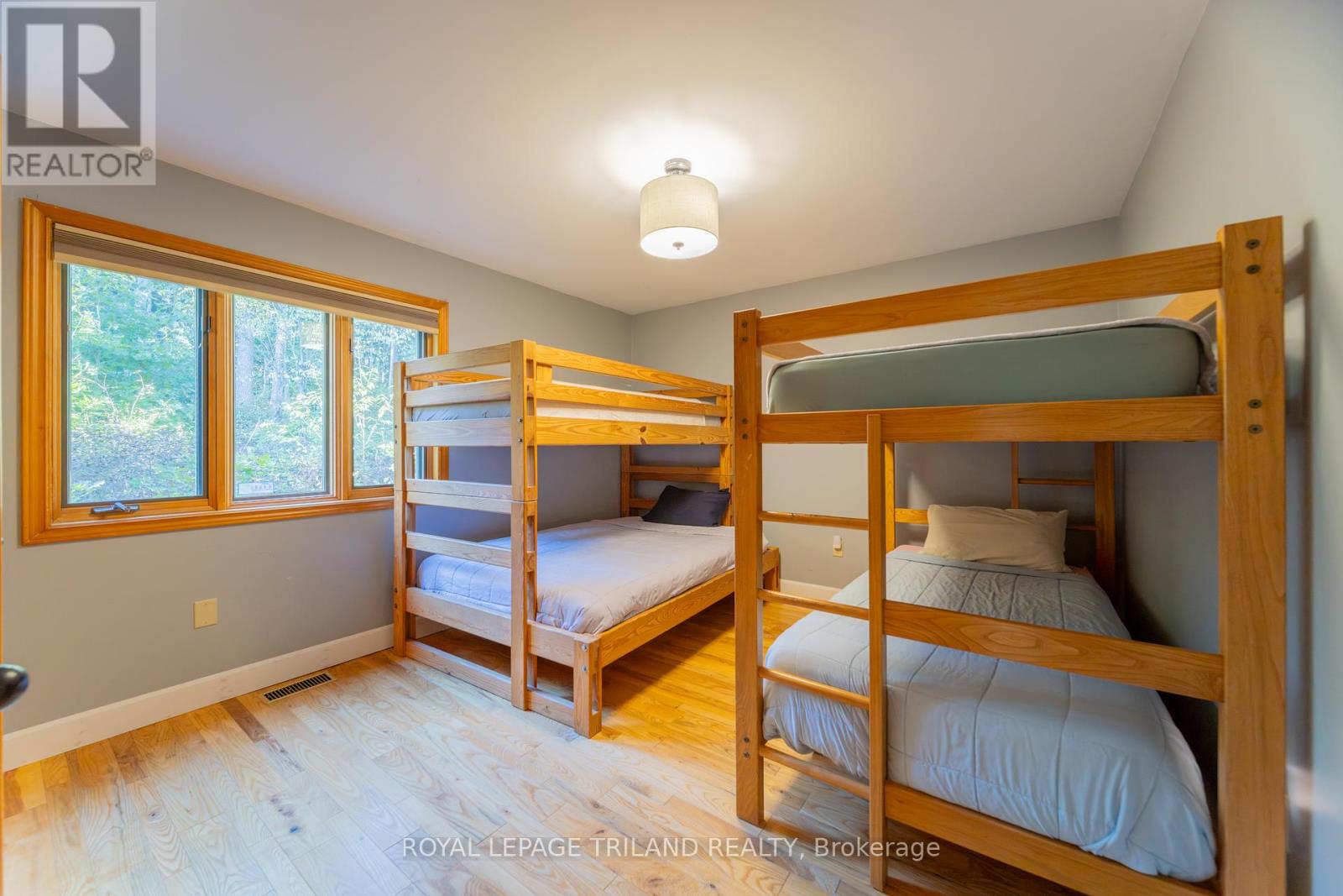 10395 Pinetree Drive, Lambton Shores (Grand Bend), Ontario  N0M 1T0 - Photo 31 - X12444608