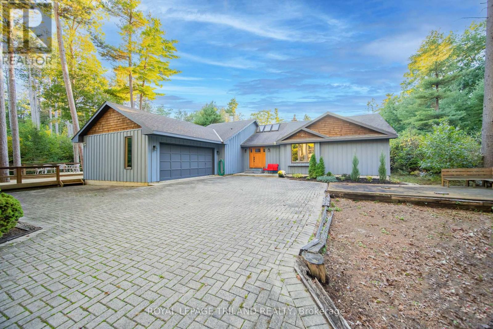 10395 Pinetree Drive, Lambton Shores (Grand Bend), Ontario  N0M 1T0 - Photo 42 - X12444608